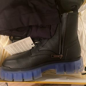 Men’s Fendi Leather Boots never worn